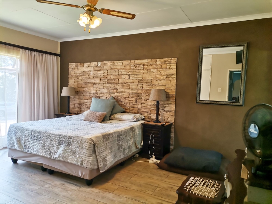 3 Bedroom Property for Sale in Safari Gardens North West
